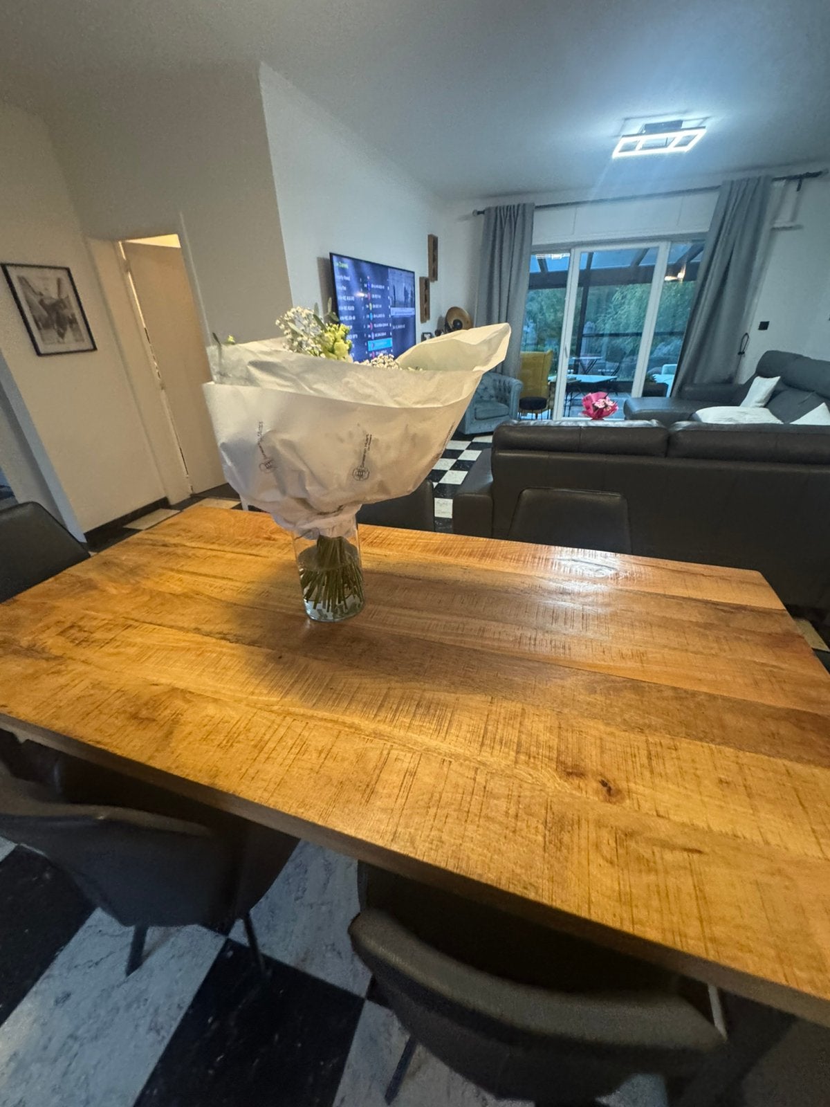 Table a mangé pour salon en bois longueur 2 m largueur 1 m, Enlèvement ou Envoi, Comme neuf