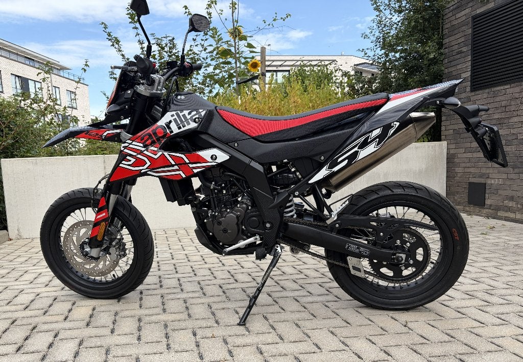 Aprilia SX125 2023 état neuf 905 km, ABS, 1 cylindre, Manuelle, SuperMoto