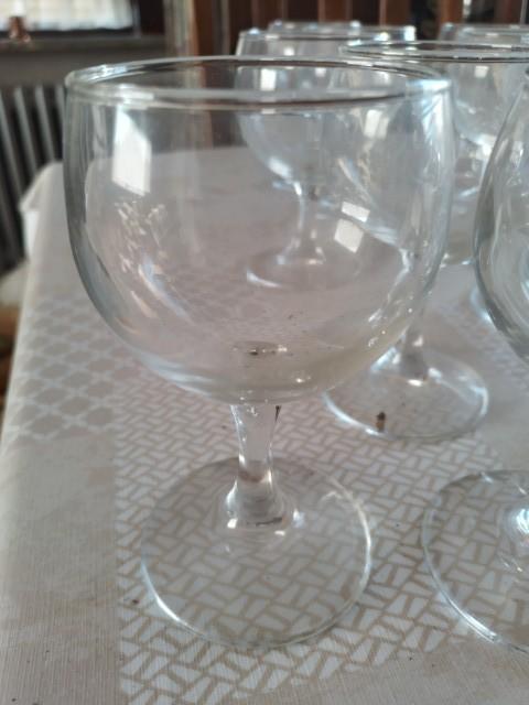 12 verres à vin, Collections, Enlèvement ou Envoi, Comme neuf, Autres types