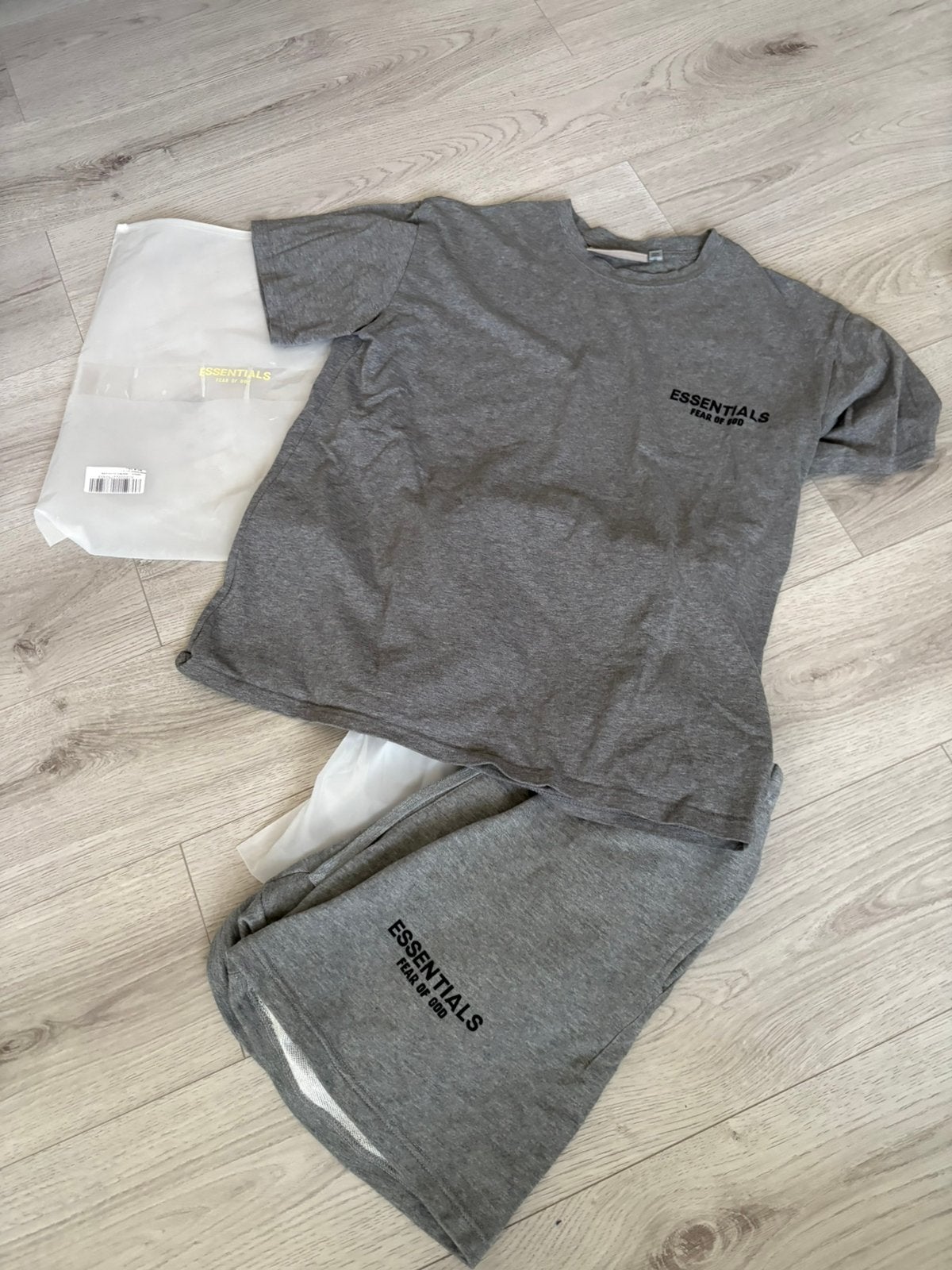Essentials setje, Kleding | Heren, Ophalen of Verzenden, Zo goed als nieuw, Maat 48/50 (M)