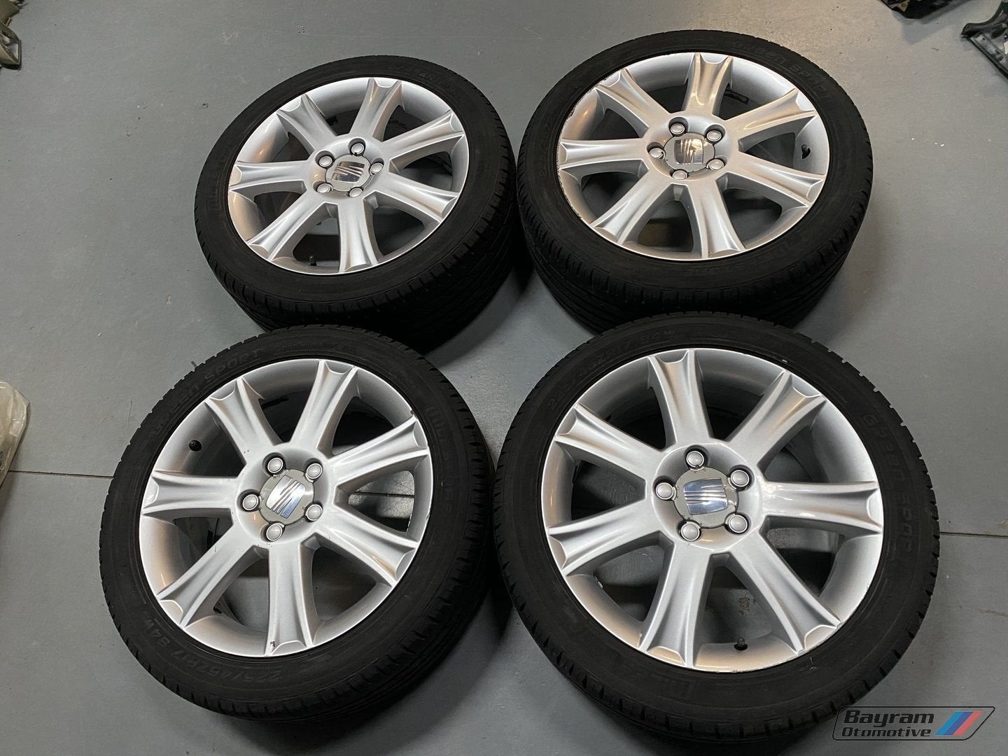 Seat Altea lm velgen 17 inch Leon 5x112 met banden VW golf, Auto-onderdelen, Banden en Velgen, Gebruikt, -, -, Banden en Velgen