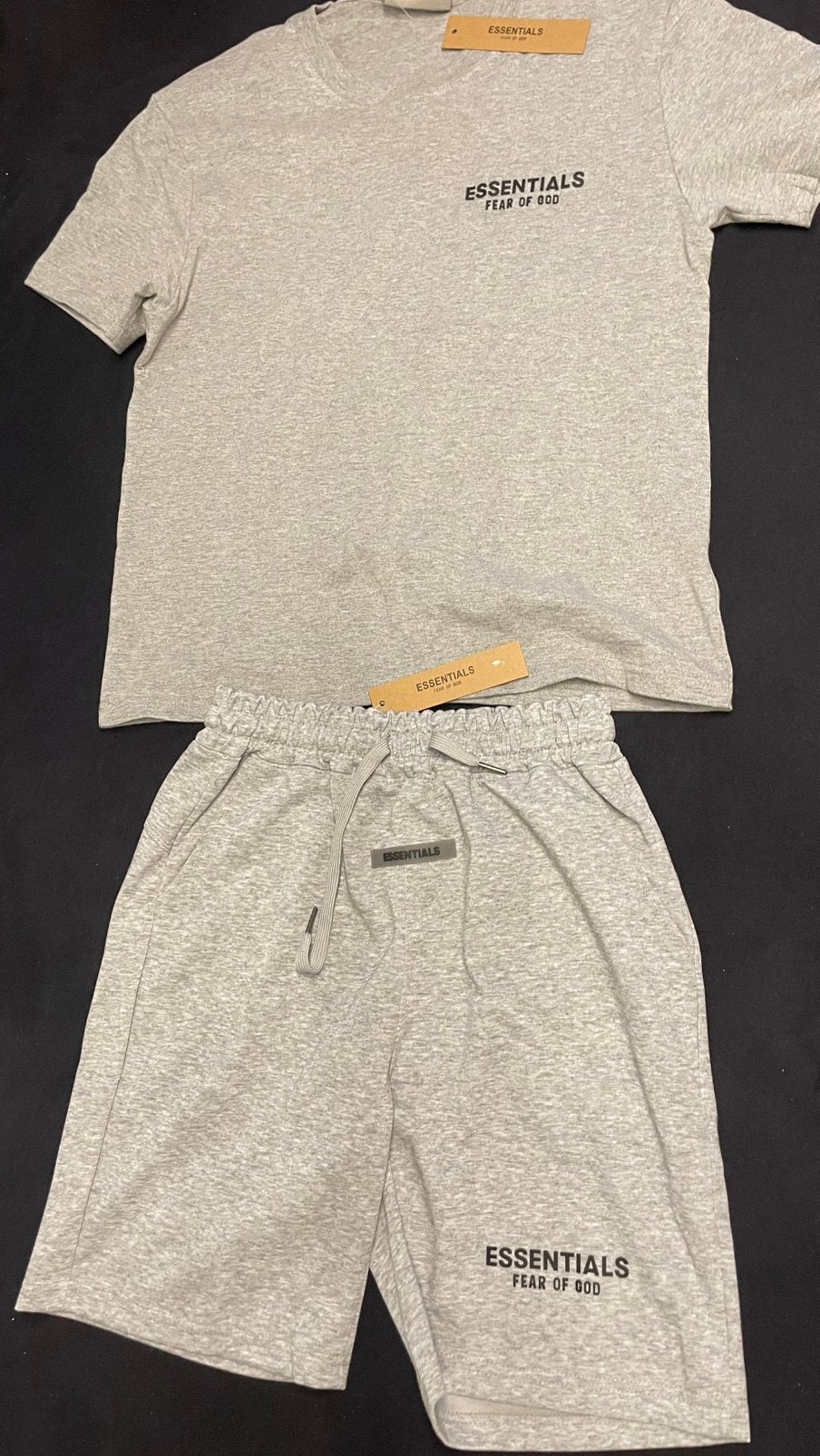 Essentials fear of god grijze set, Kleding | Heren, Heren-kledingpakketten, Ophalen, Nieuw, Maat 48/50 (M)