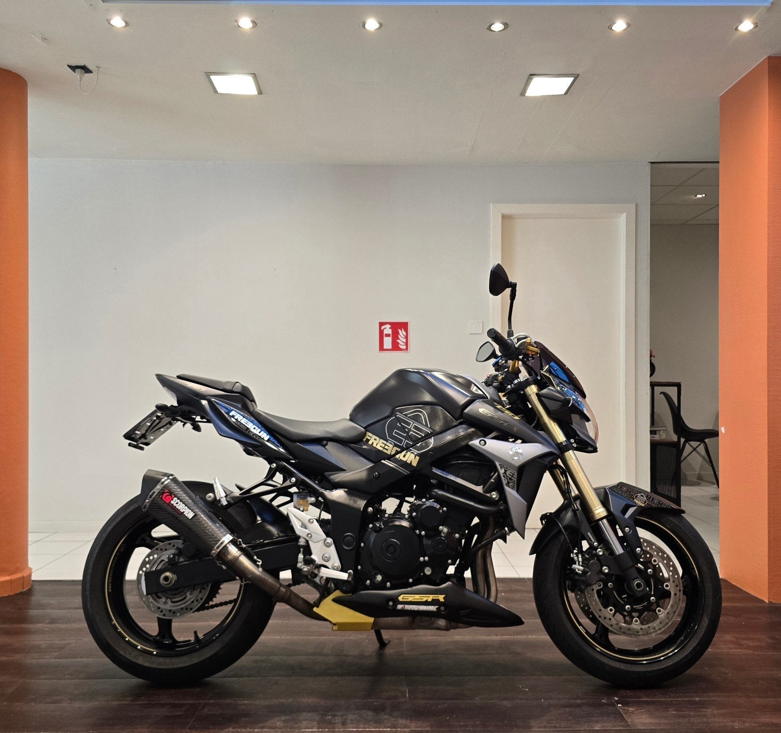 Suzuki GSR 750 Freegun**2017**9.217km**Garantie, 750 cc, Bedrijf, ABS