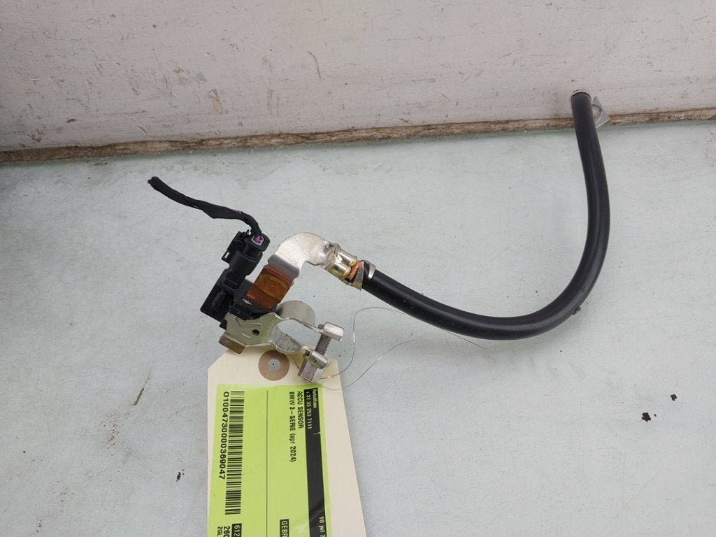 ACCU SENSOR BMW 3 serie Touring (G21) (01-2019/07-2020), Gebruikt, BMW, Petuelring 130
80809  München, DE, Bayerische Motoren Werke AG