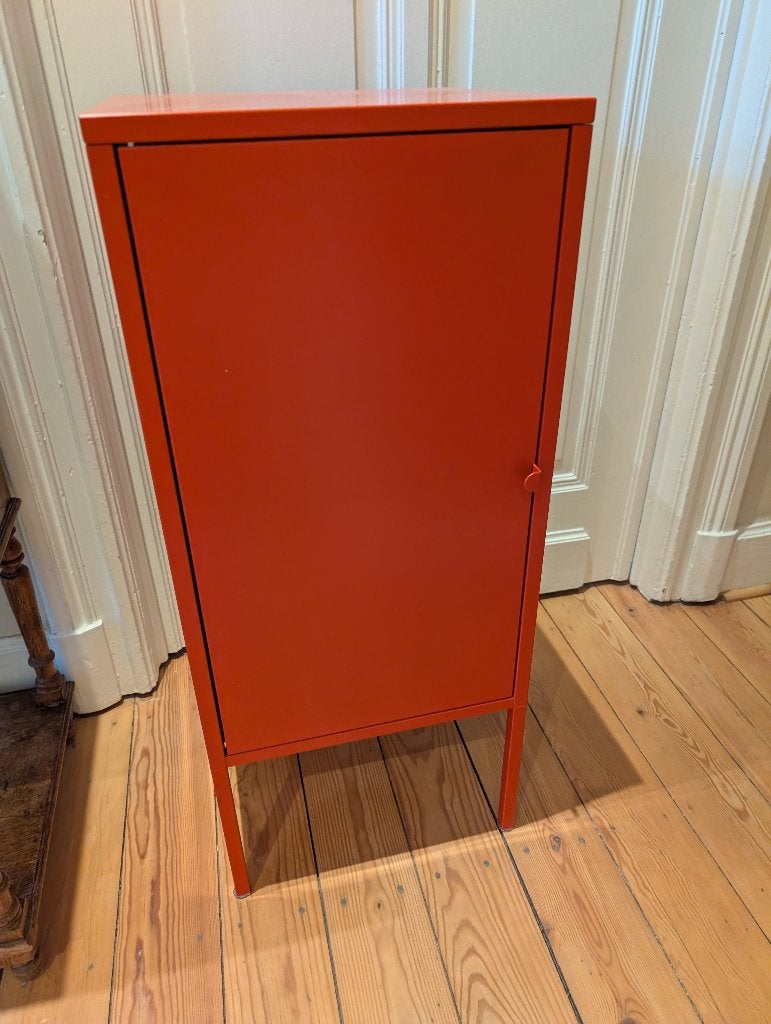 Armoire IKEA LIXHULT en rouge, Enlèvement