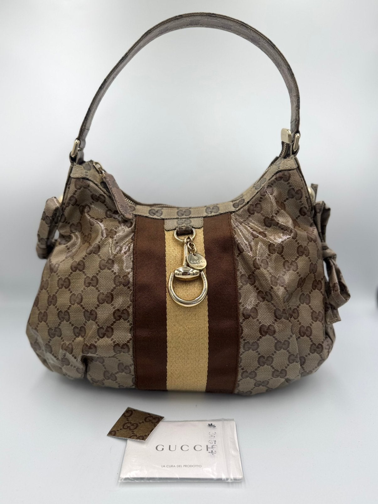 Gucci Crystal Canvas Stripe Hobo Bag, Handtassen en Accessoires, Ophalen of Verzenden, Zo goed als nieuw, Beige, Handtas