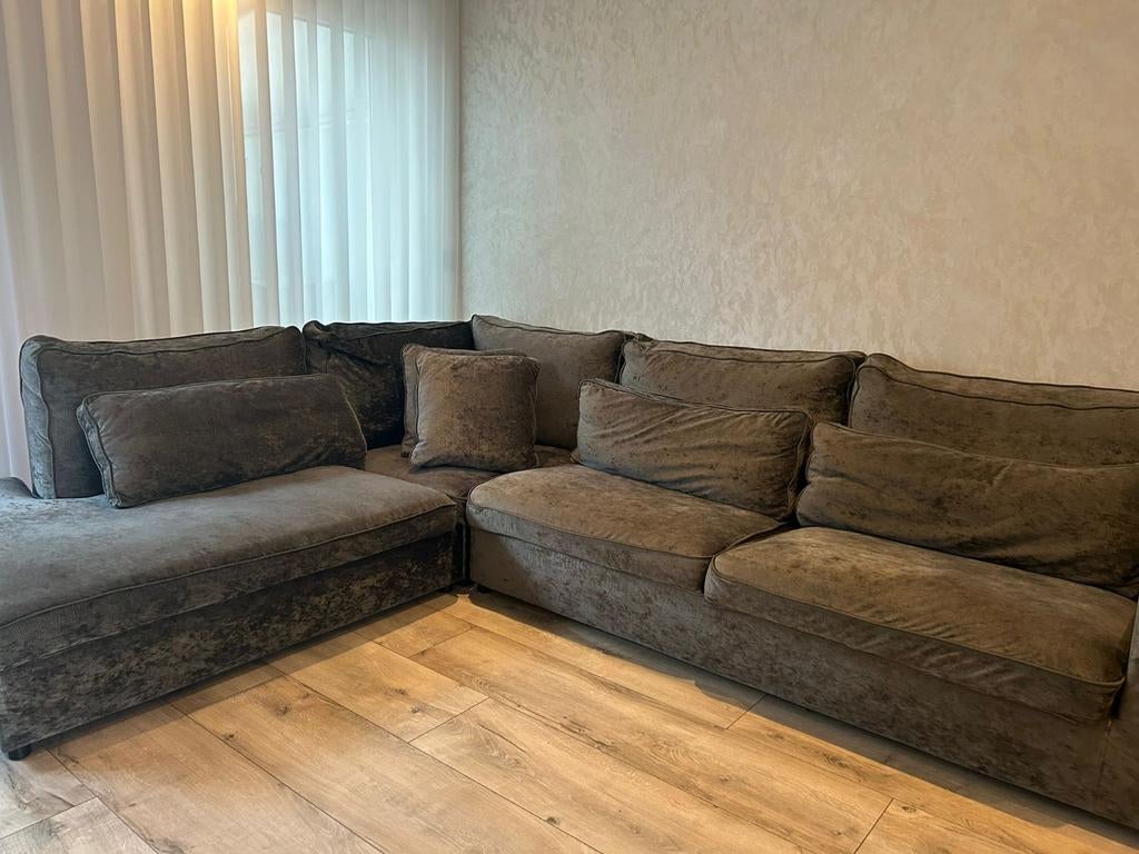 Nog nette zetels te koop, Ophalen