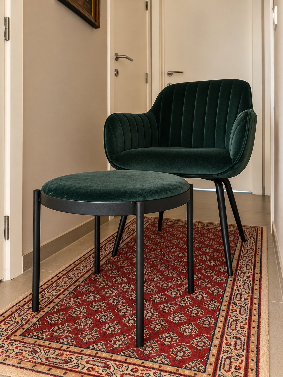 Fauteuil en velours vert + table ronde en velours assortie, Enlèvement ou Envoi, Autres couleurs, Comme neuf, Tissus