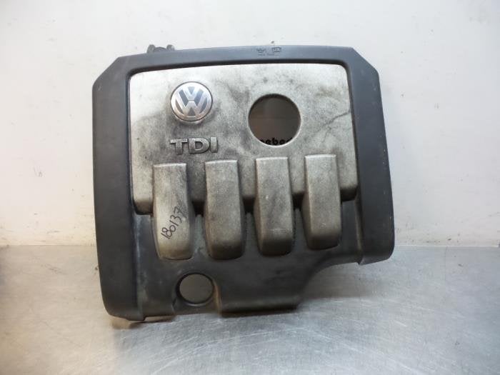Plaque de protection moteur d'un Volkswagen Golf Plus (Golf, Volkswagen, -, Utilisé, -