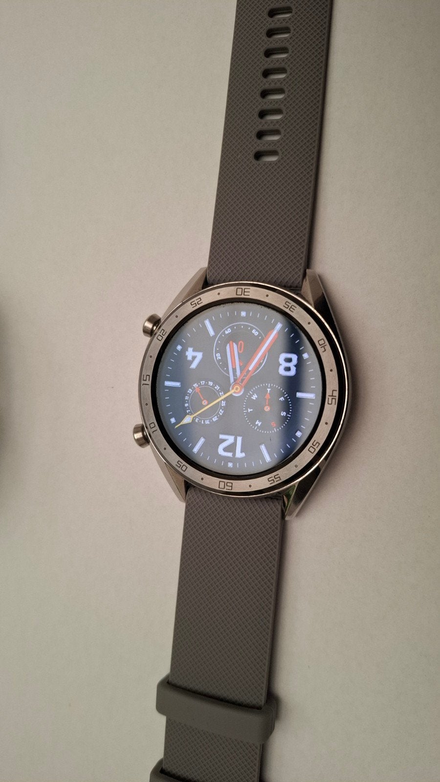 Huawei Watch GT en très bonne état, Bijoux, Sacs & Beauté, Enlèvement ou Envoi, État