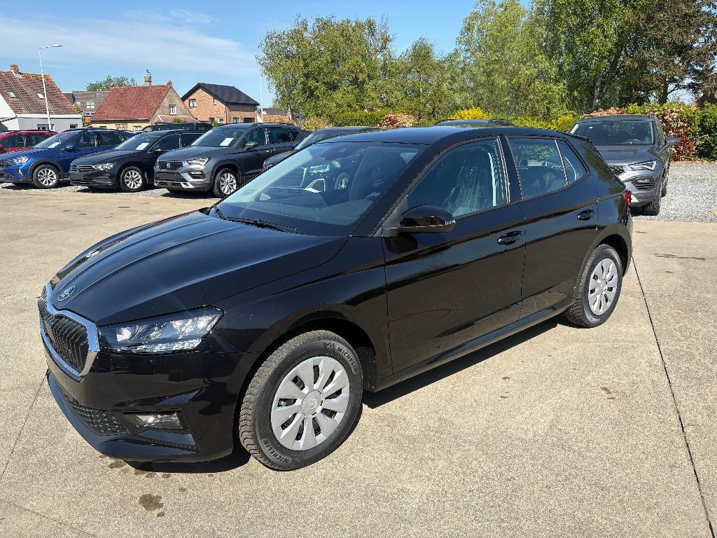 Skoda Fabia 2026 1.0 TSI DSG - Automaat // Nieuw - 20 km, Auto's, Stof, 1200 kg, Zwart, Bedrijf