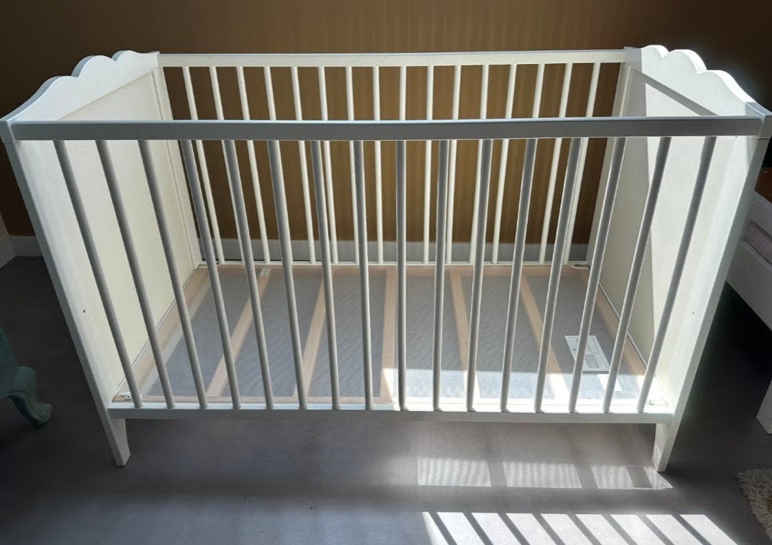 Babybedje IKEA Hensvik, Ophalen