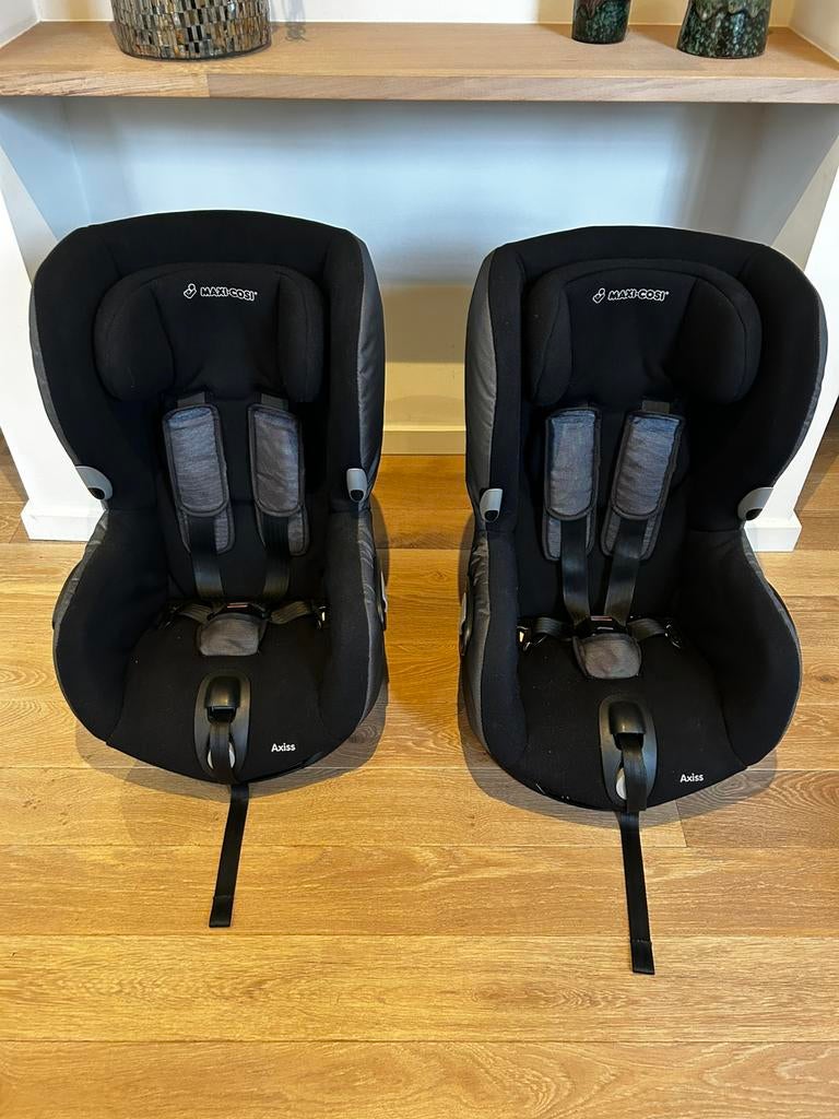 Maxi Cosi Axiss - Réflexion noire - 2 pièces, Enfants & Bébés, Sièges auto, Comme neuf, Enlèvement
