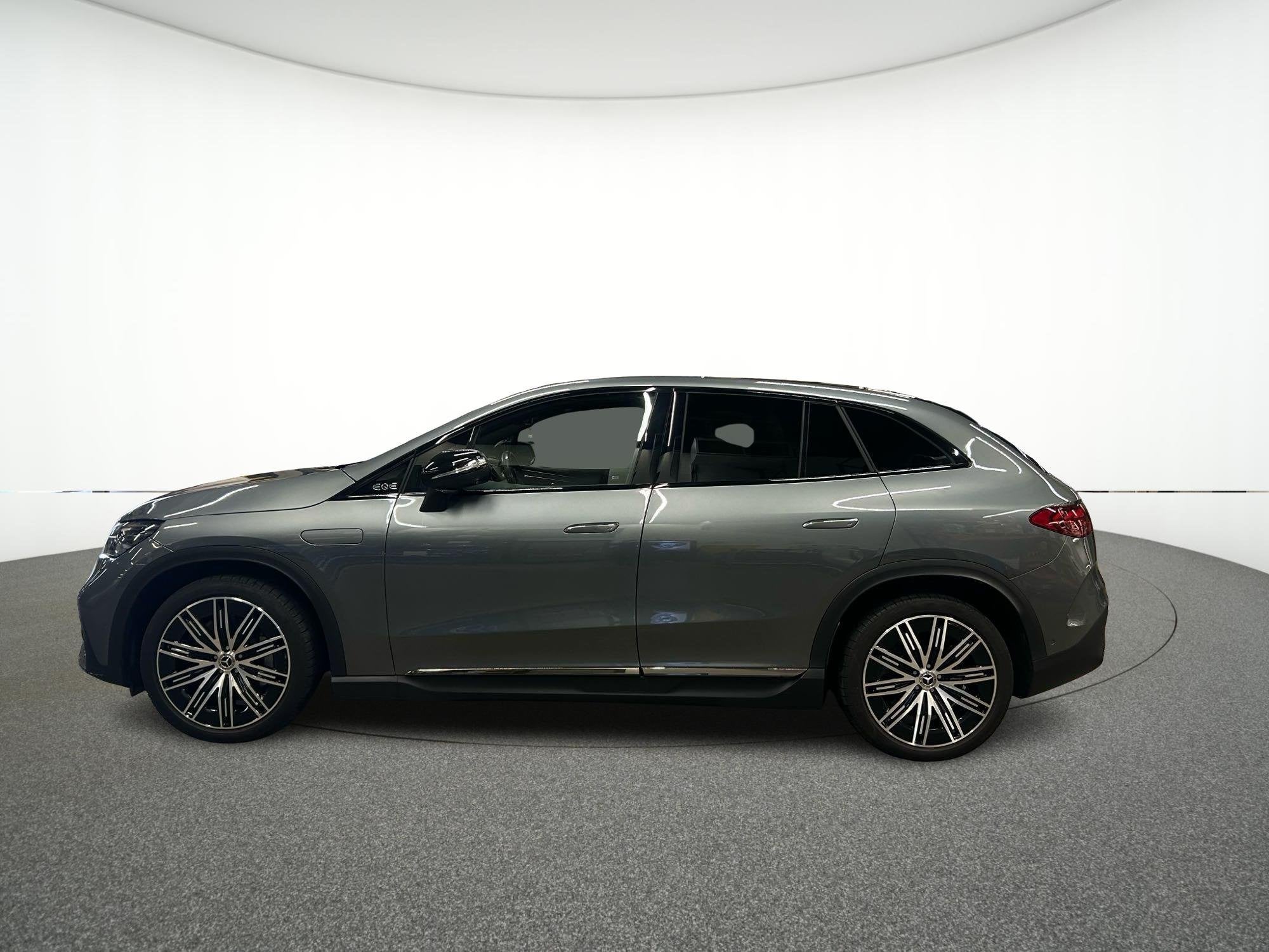 Mercedes-Benz EQE 350+ AMG Line SUV + DIGITAL LIGHT + PANO D, Autos, Mercedes-Benz, Achat, Entretenue par le concessionnaire, Noir