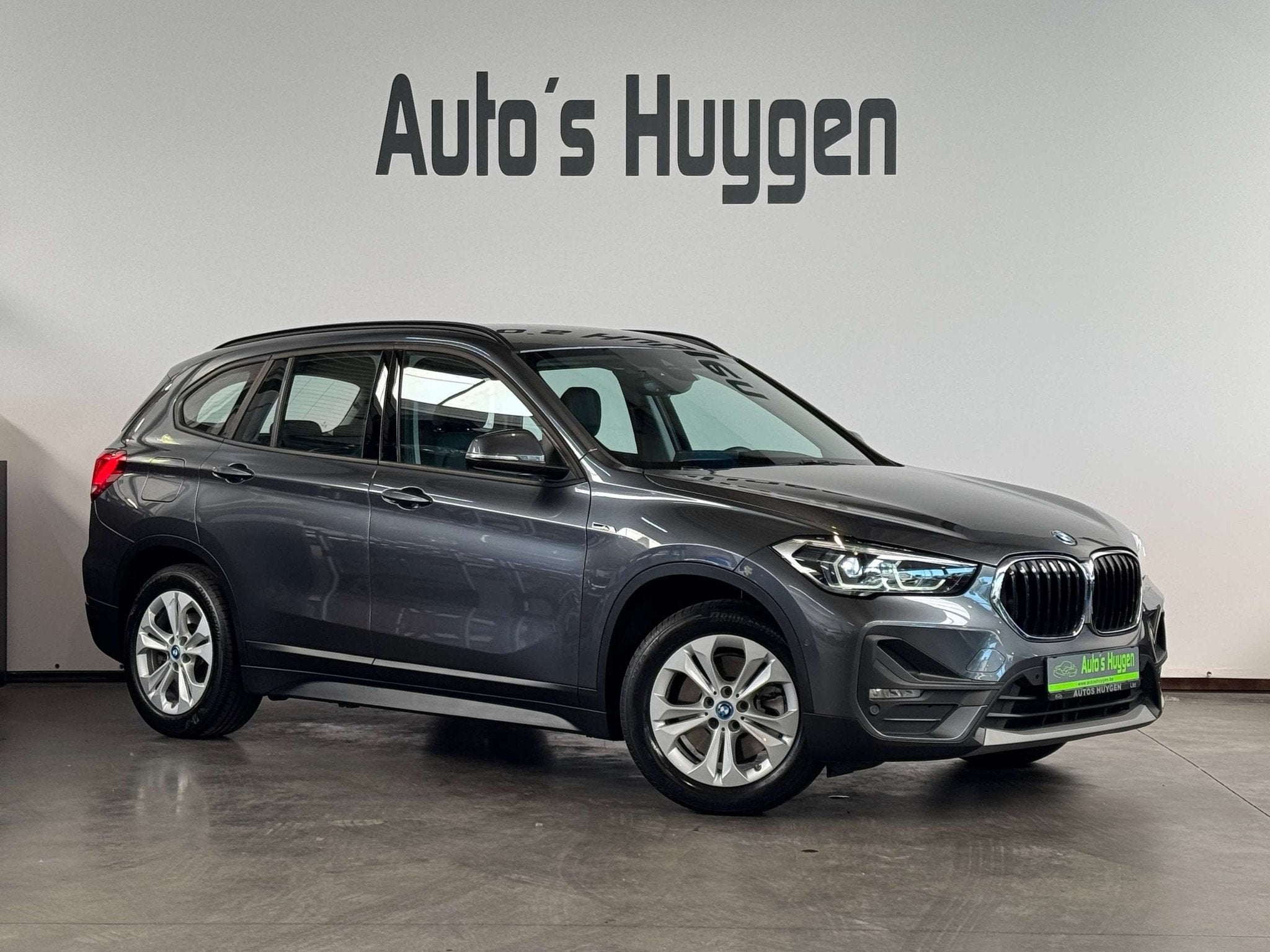 BMW X1 xDrive25e | Head-up Display | Cruise Control, Gebruikt, Leder, Bedrijf, 5 zetels