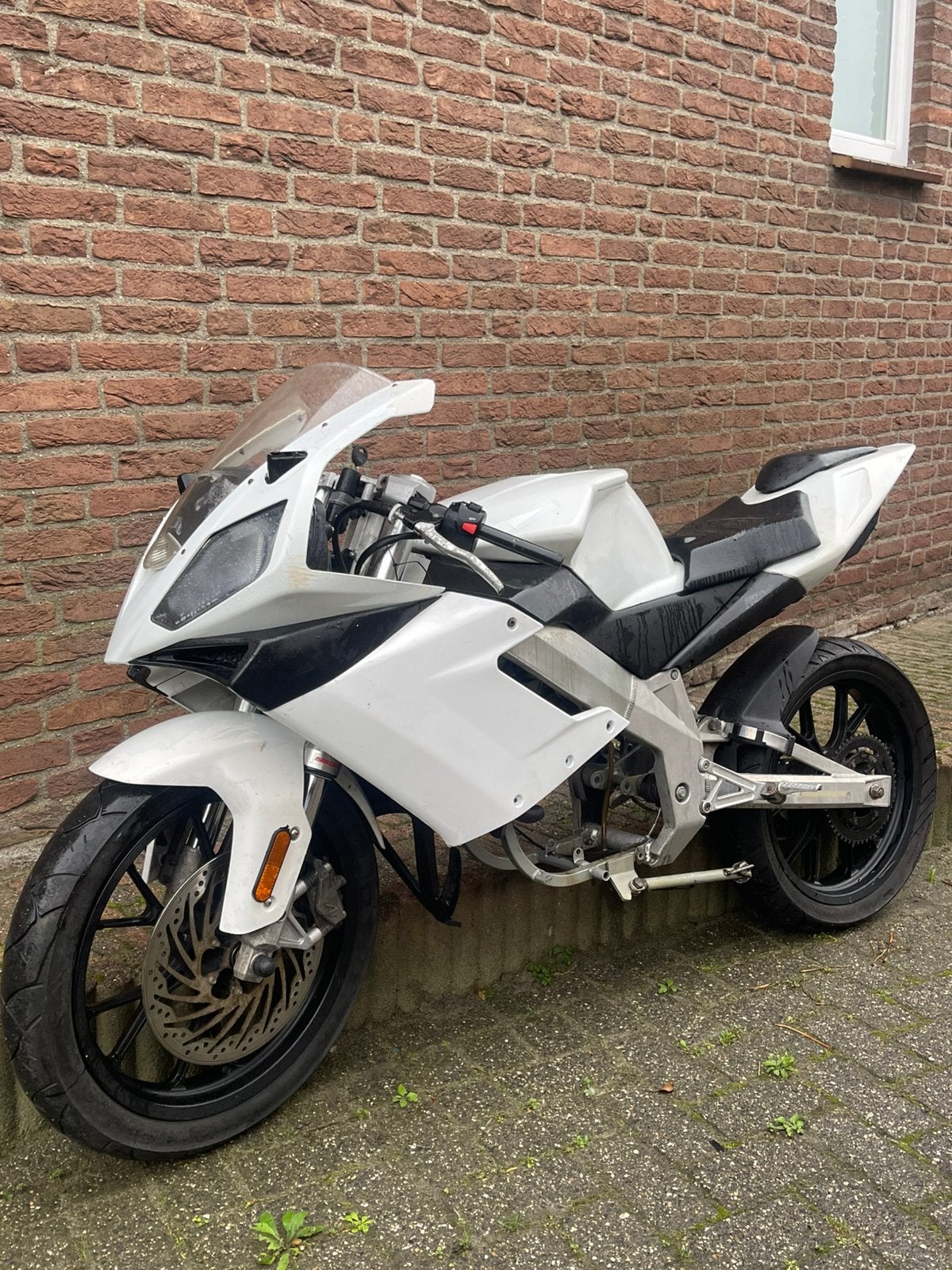 Derbi GPR 50 2008 compleet rollend frame met papieren, Fietsen en Brommers, Ophalen, Zo goed als nieuw, Derbi