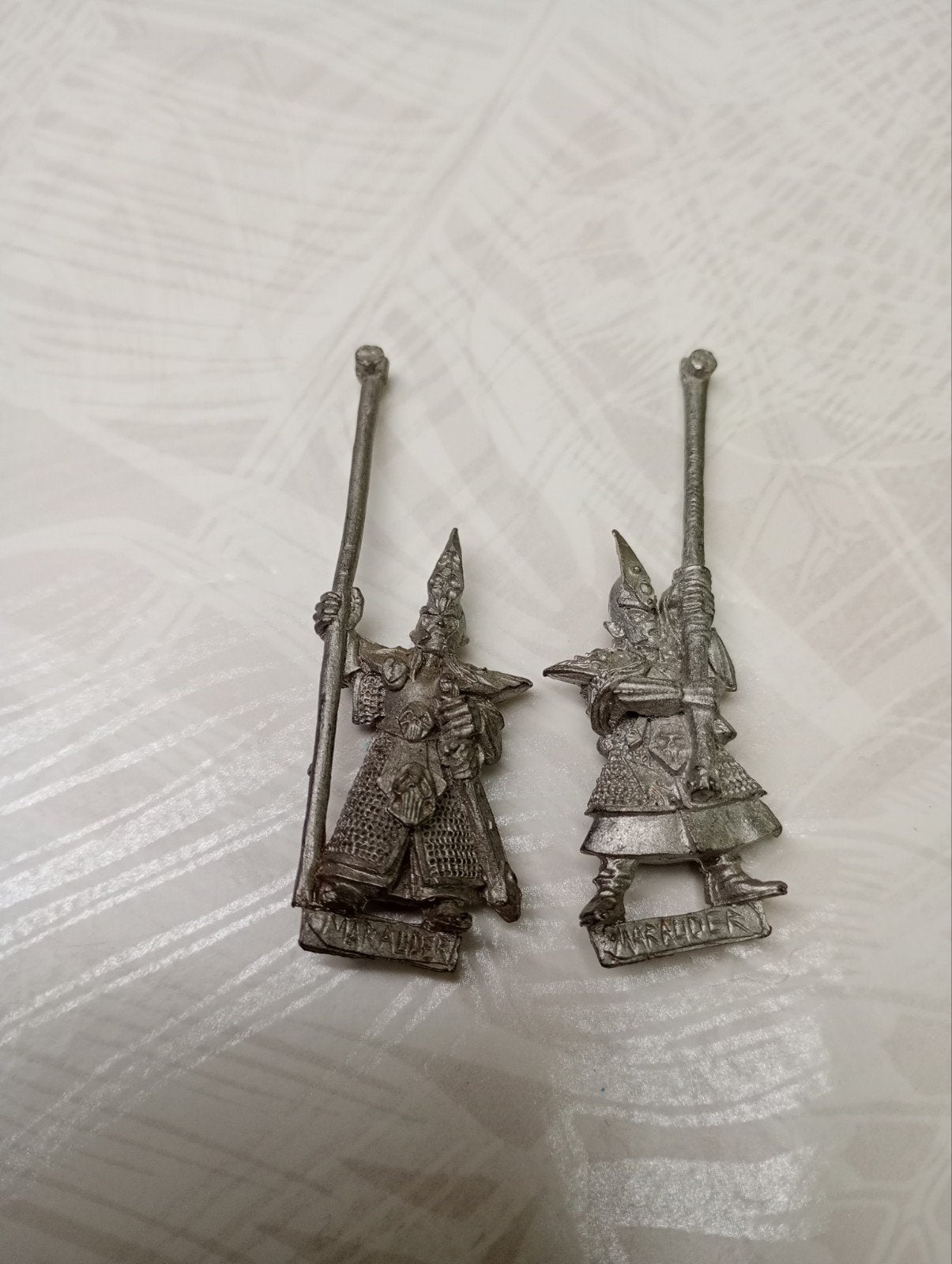 2x Corps de Porte-étendard Elfe Noir Métal - Marauder 1995 -, Enlèvement ou Envoi, Warhammer, Figurine(s)