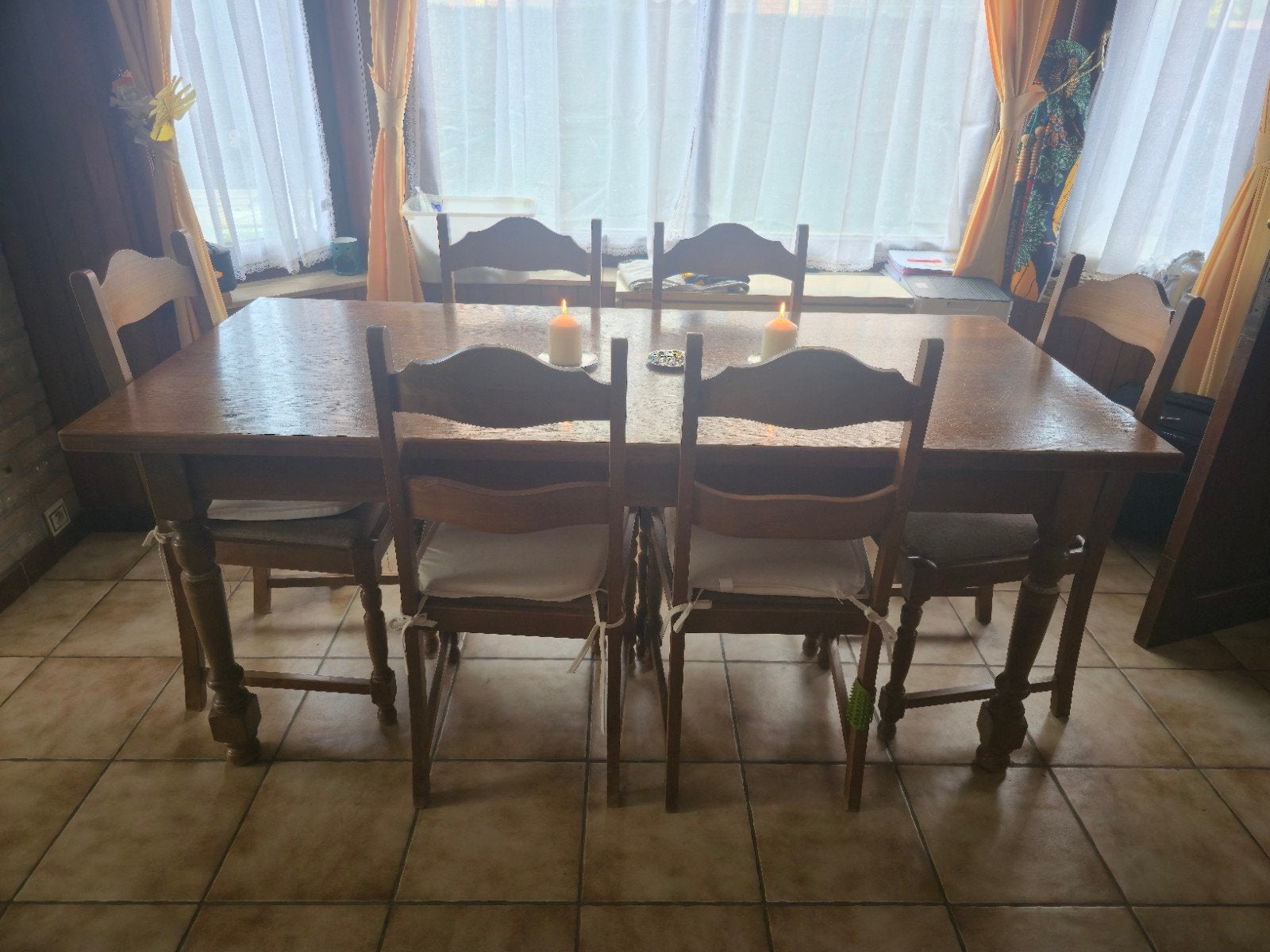 Table en bois + 6 chaises – 25 €, Maison & Meubles, Enlèvement
