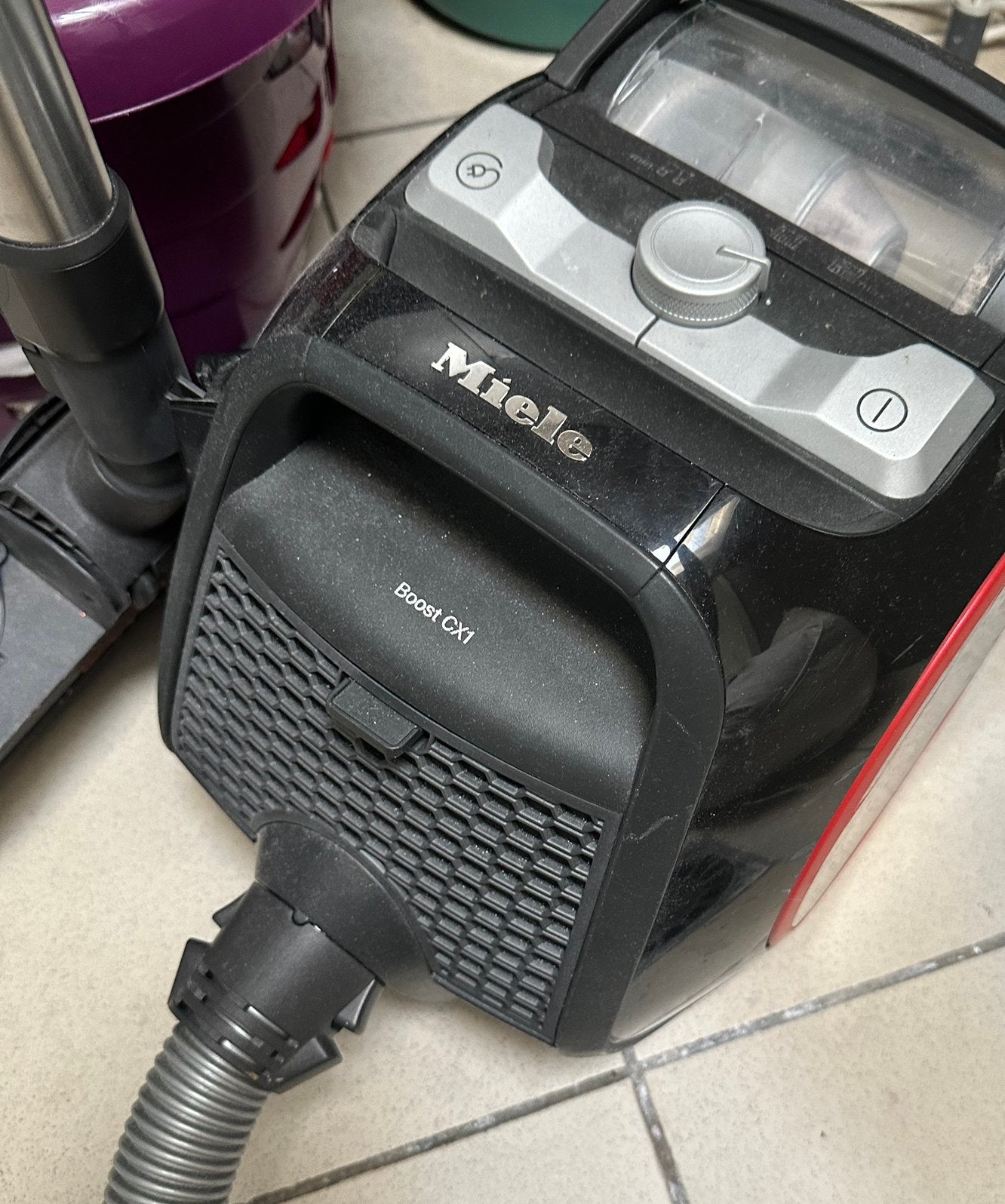 Aspirateur Miele, Enlèvement, Utilisé