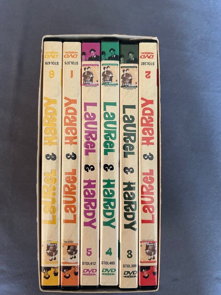 Dvd Laurel & Hardy, CD & DVD, DVD | Comédie, Enlèvement ou Envoi, Anglais, Comprend un DVD, À partir de 9 ans