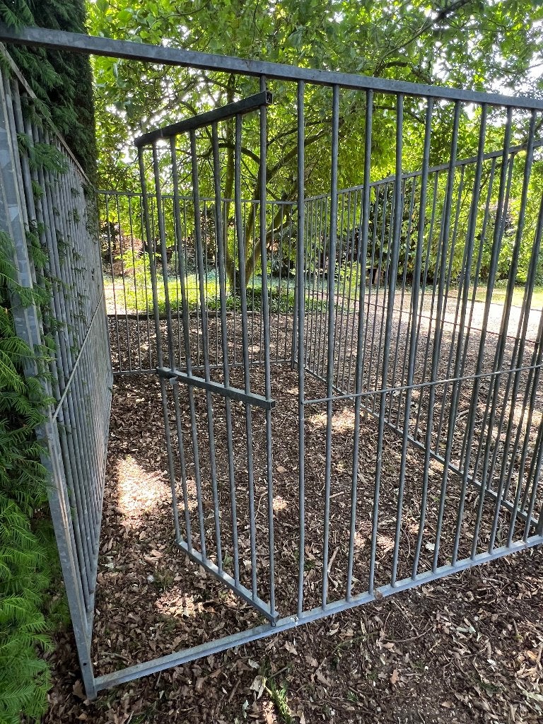 Hondenren met deur, Ophalen, Hondenkennel, 100 cm of meer, 110 cm of meer