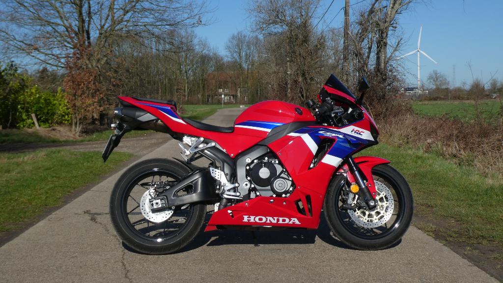 Honda CBR600RR 2025 (met garantie tot 2031), Motoren, Traction Control, 4 cilinders, Motorrijbewijs A, Gebruikt
