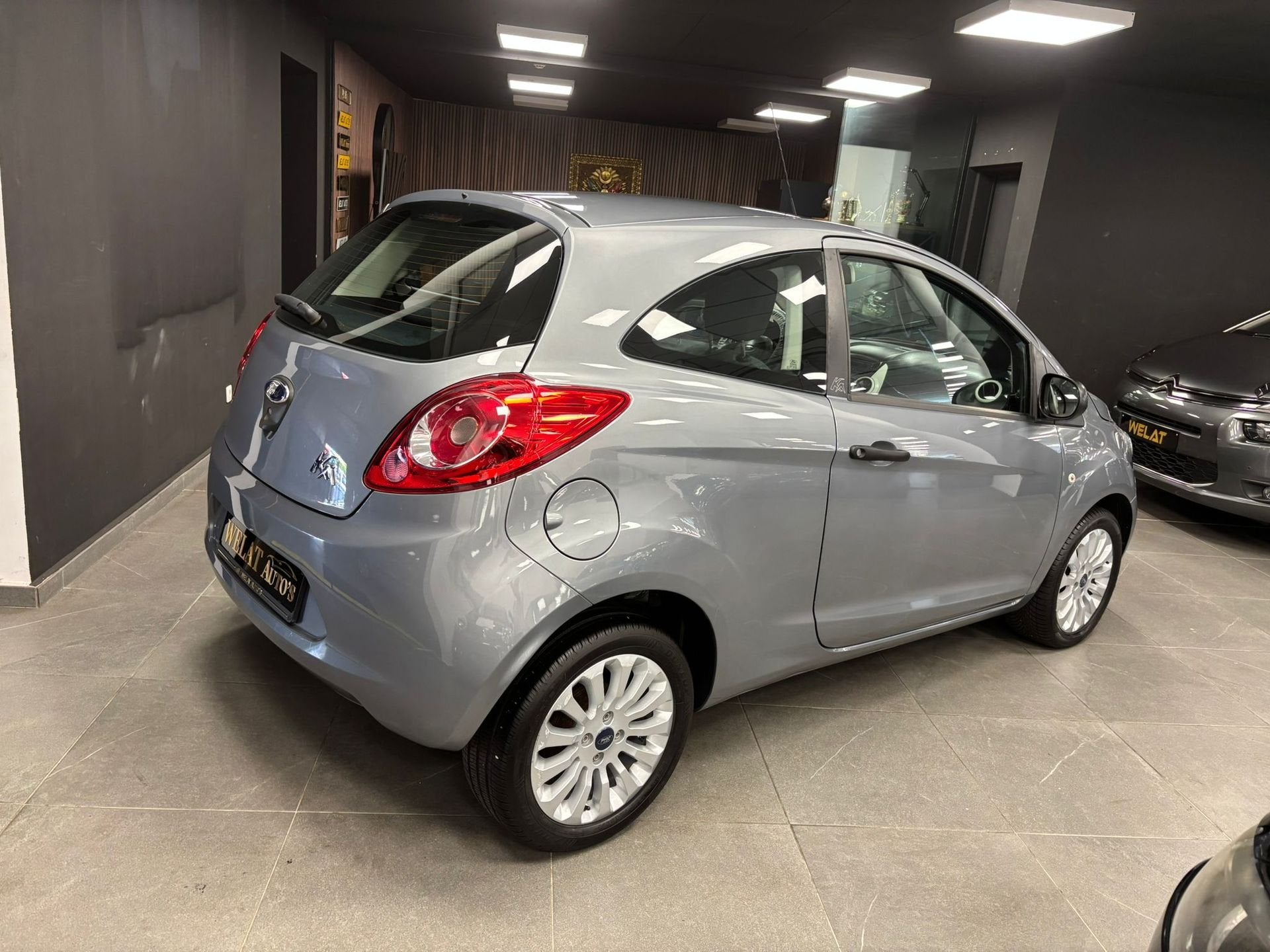 FORD KA 1.2 LITER BENZINE EURO 6B/2014, Auto's, Monovolume, Ka, 115 g/km, Zilver of Grijs