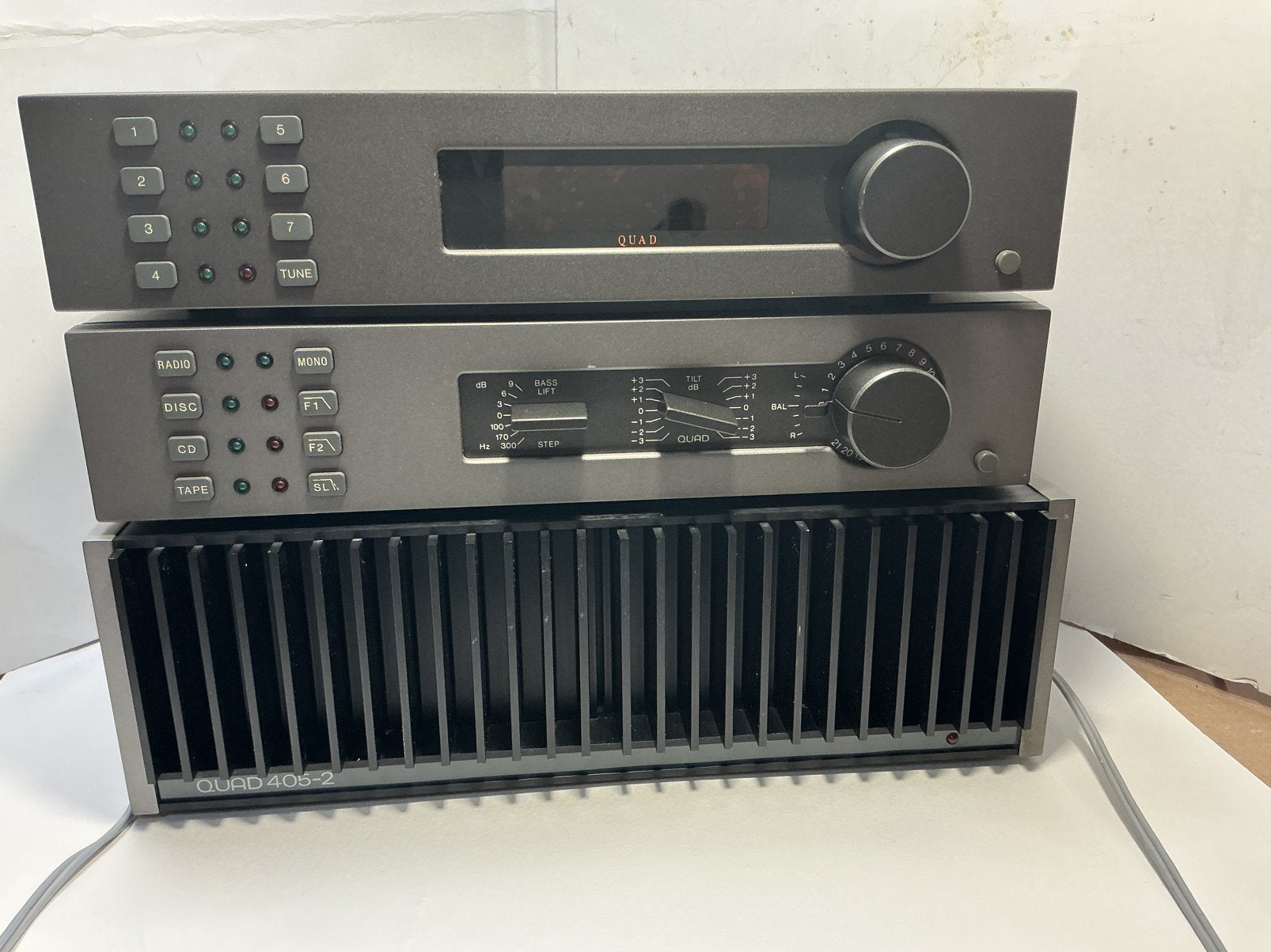 QUAD 405-2+34+FM4, TV, Hi-fi & Vidéo, Autres marques, Enlèvement ou Envoi, 60 à 120 watts, Comme neuf