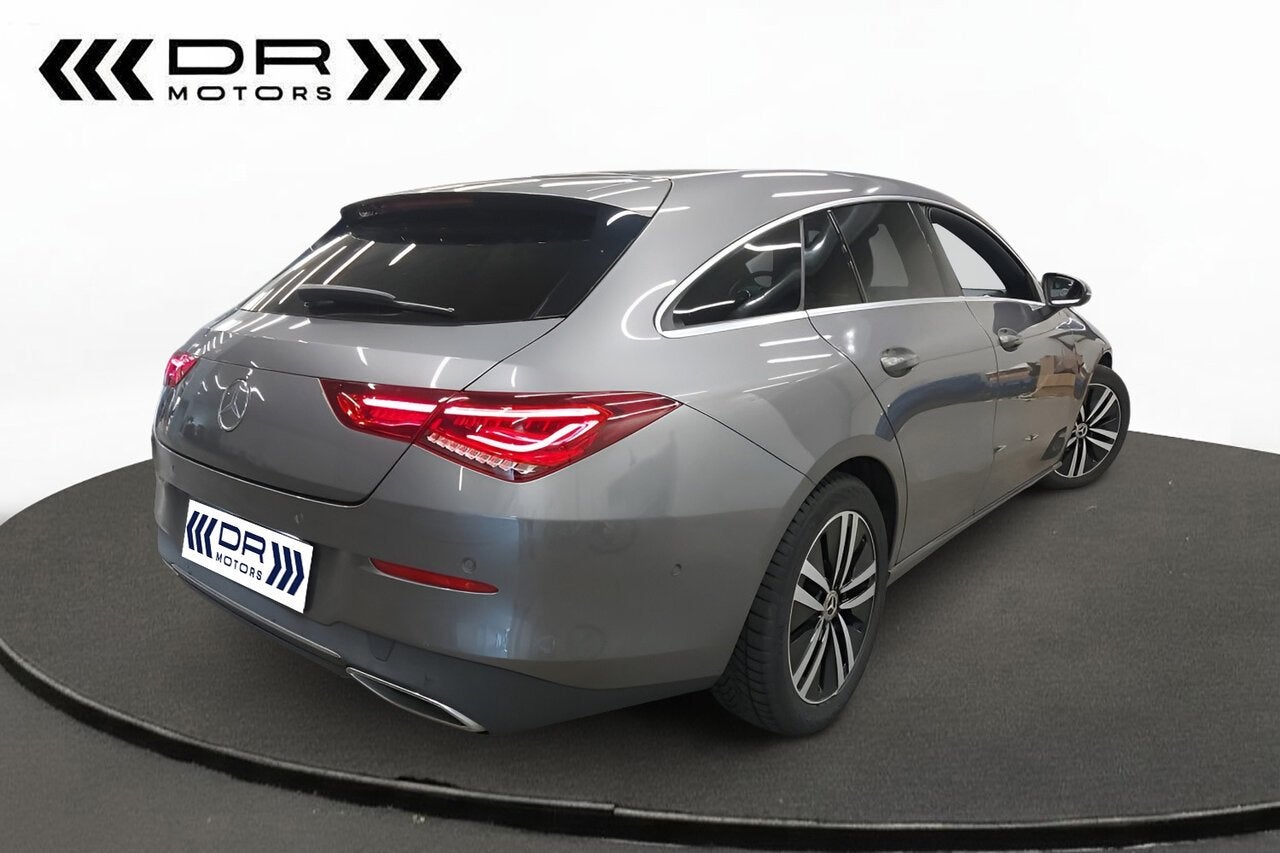 Mercedes-Benz CLA 180 136PK - ZETELVERWARMING - NAVI, Autos, Achat, Entreprise, 0 kg, Automatique