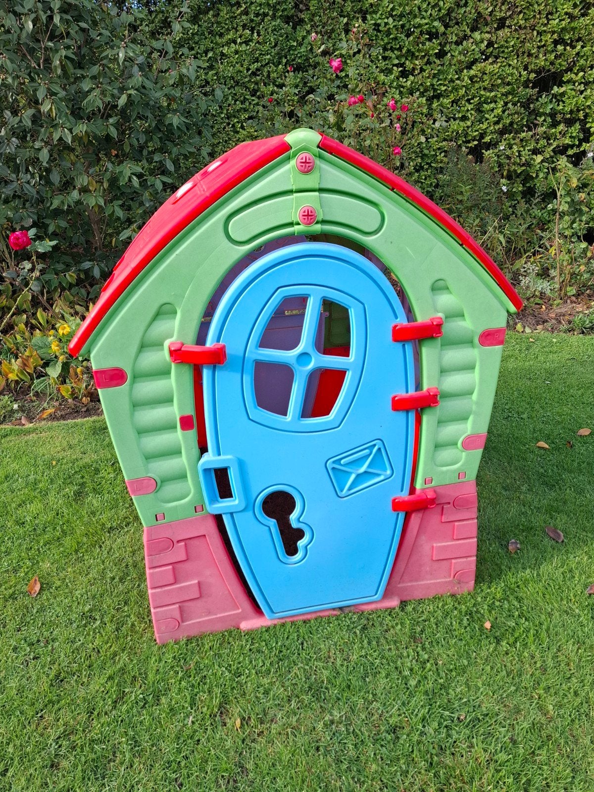 speelhuisje voor kindje tot 5jaar en gratis dino glijbaantje, Kinderen en Baby's, Ophalen, Kunststof