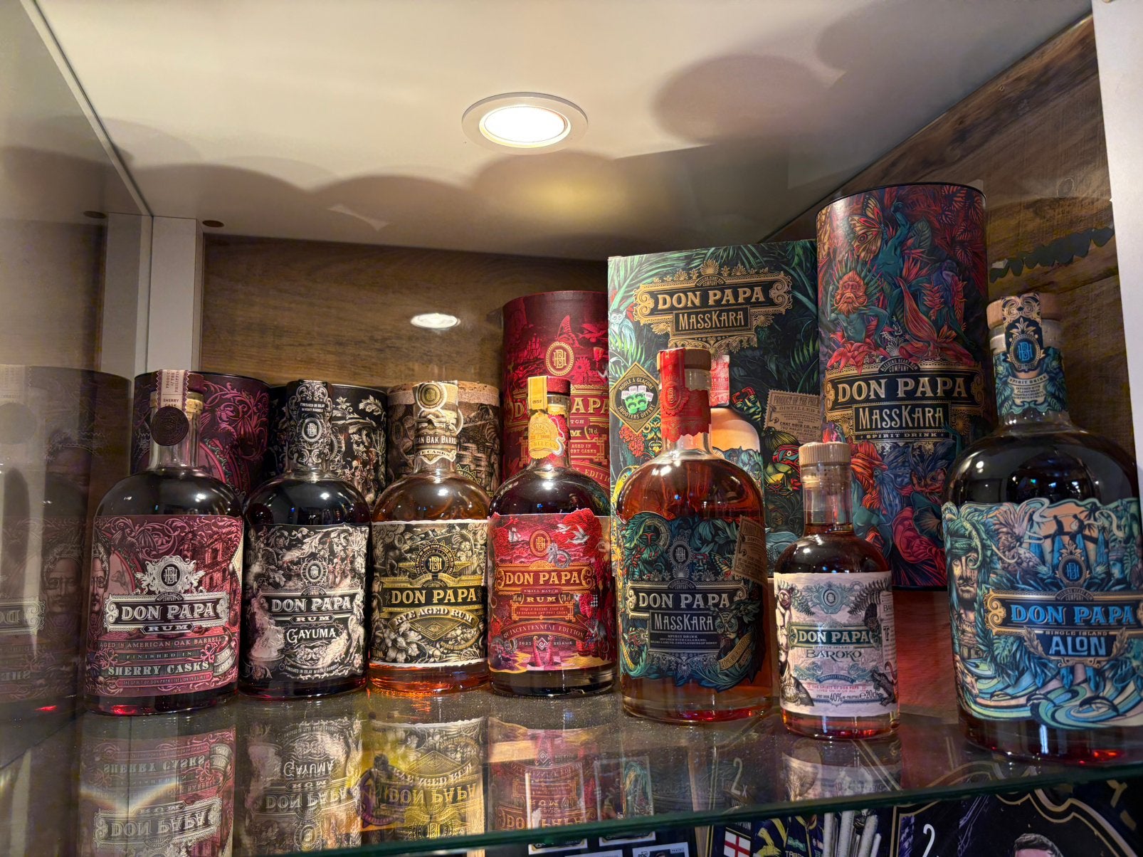 Collection Don Papa : 6 grandes bouteilles et 1 petite, Offres d'emploi, Emplois | Horeca & Traiteurs