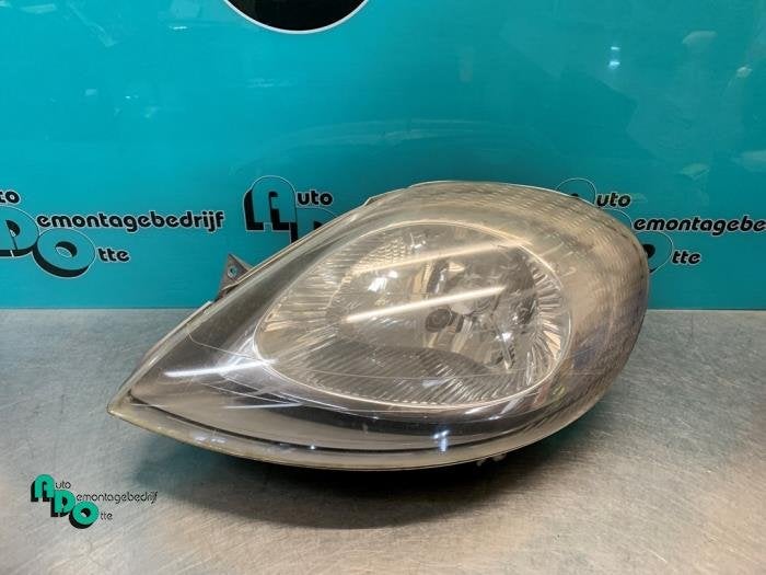 Phare gauche d'un Opel Vivaro (Vivaro 01-), -, Opel, 3 mois de garantie, Utilisé