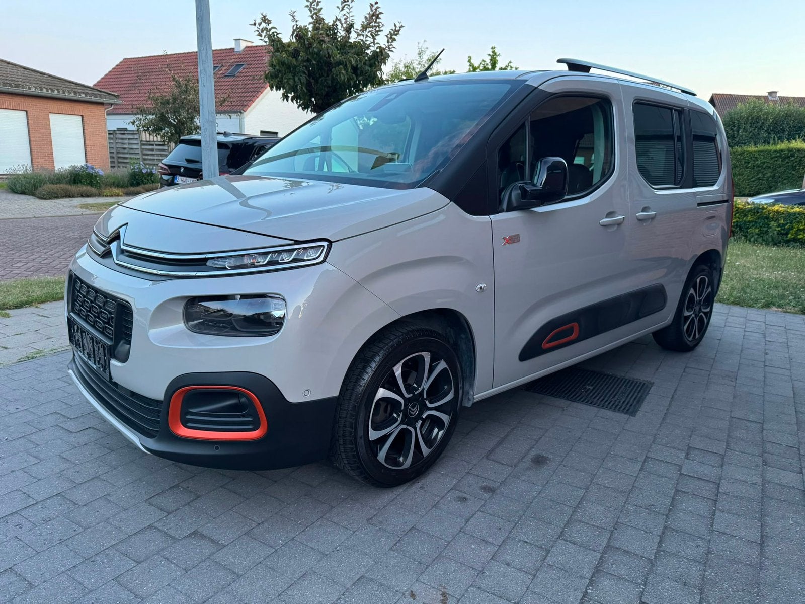 Citroën Berlingo XTR 1.2 essence, Autos, Achat, Euro 6, Boîte manuelle, 5 portes