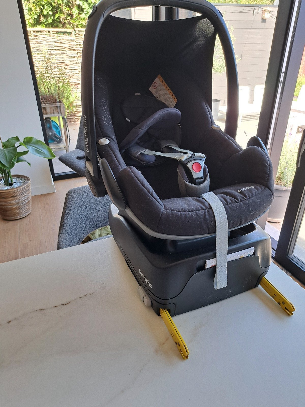 Maxi cosi pebble plus familyfix, Enfants & Bébés, Sièges auto, Enlèvement, Utilisé, Maxi-Cosi, Ceinture de sécurité ou Isofix