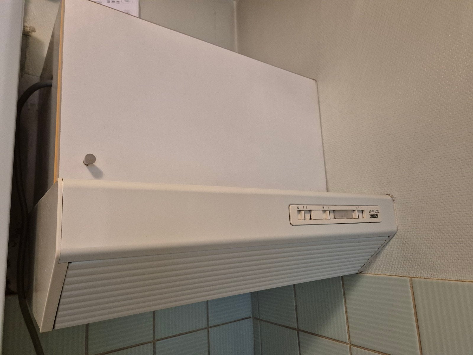 Gratis dampkap Zanussi met bovenkast, Elektronische apparatuur, Afzuigkappen, Ophalen