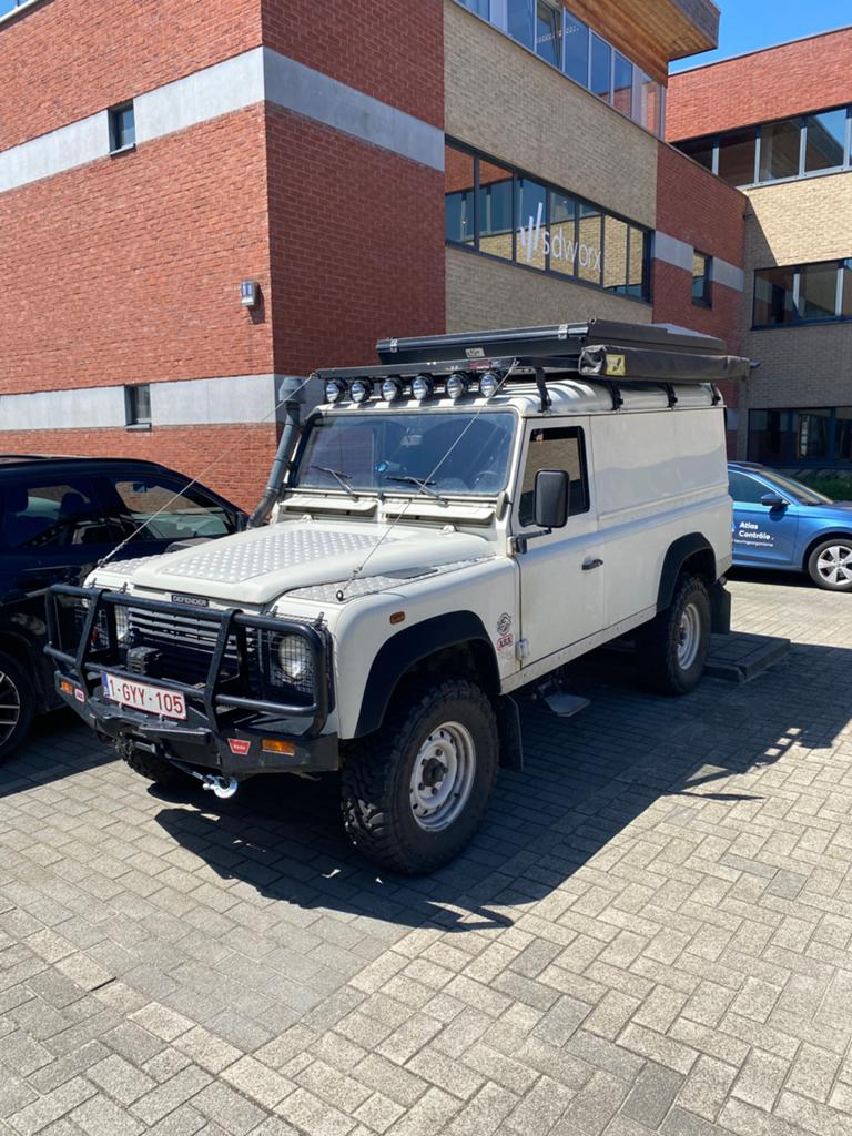 Landrover Defender 110 TD5, Land Rover, Wit, Diesel, Particulier