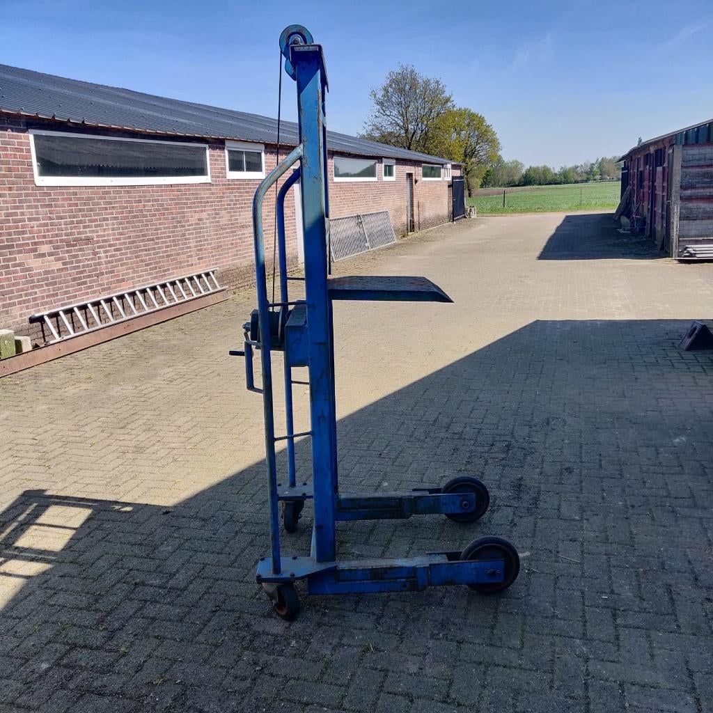 zeer degelijke stapelaar, Doe-het-zelf en Bouw, Ophalen, Gebruikt