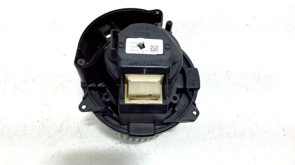 Kachel ventilator motor Renault Captur, Onderdelen@venauto.nl, Van der Ven Autorecycling B.V., Gebruikt, Ettenseweg 76, 4706 PB Roosendaal, The Netherlands