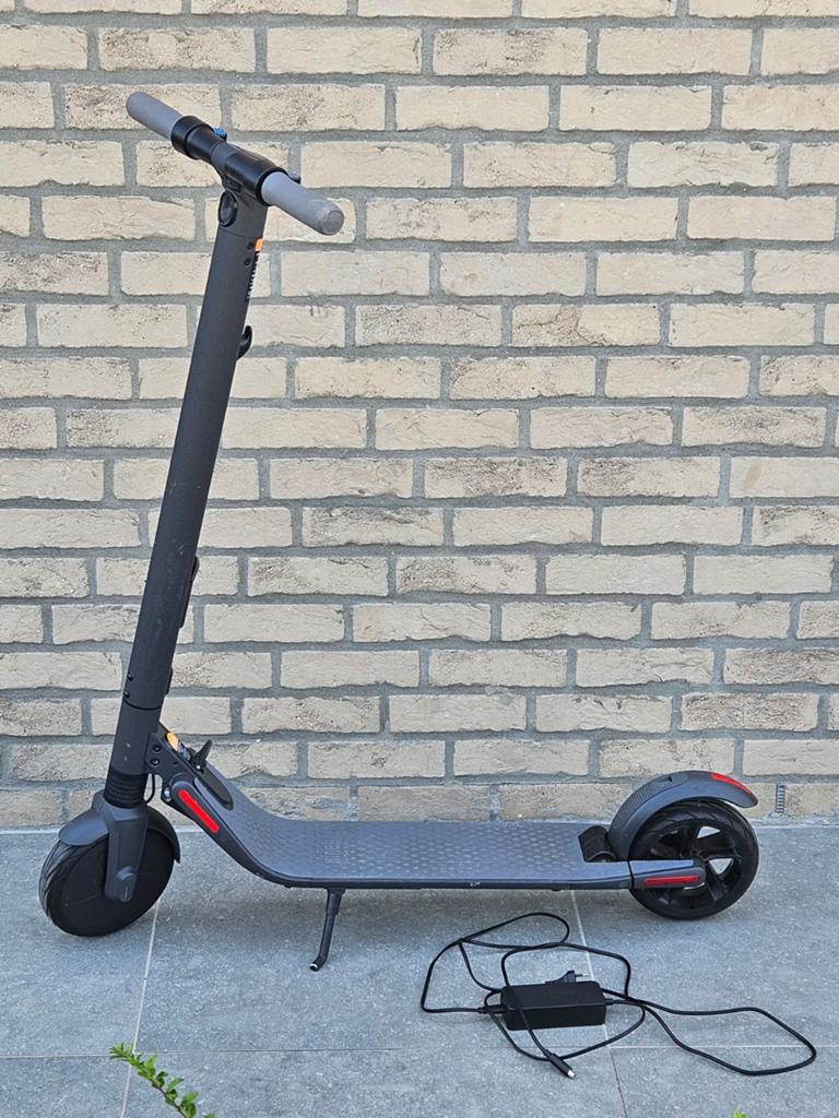 Elektrische step - Ninebot kickscooter ES2, Fietsen en Brommers, Steps, Ophalen, Gebruikt, Elektrische step (E-scooter), Segway ninebot
