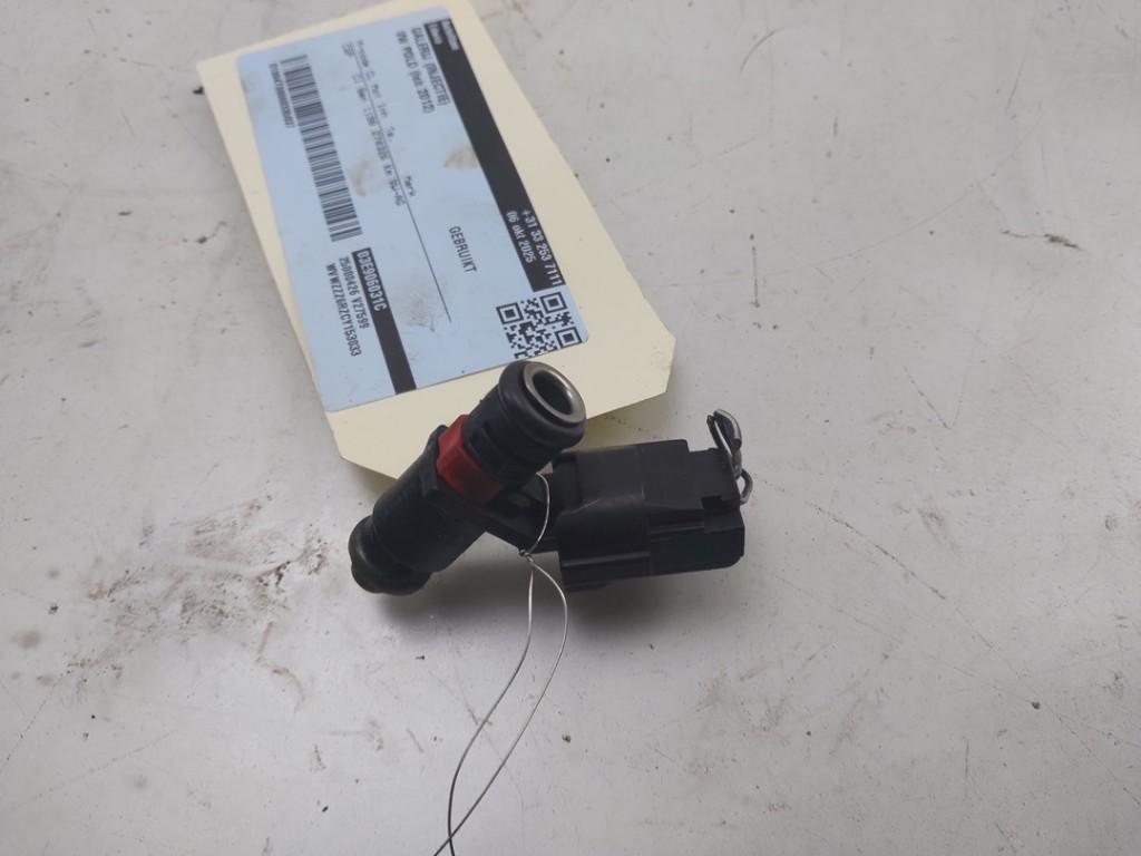 INJECTEUR Volkswagen Polo V (6R) (|03E906031C|), Autos : Pièces & Accessoires, Utilisé, Volkswagen