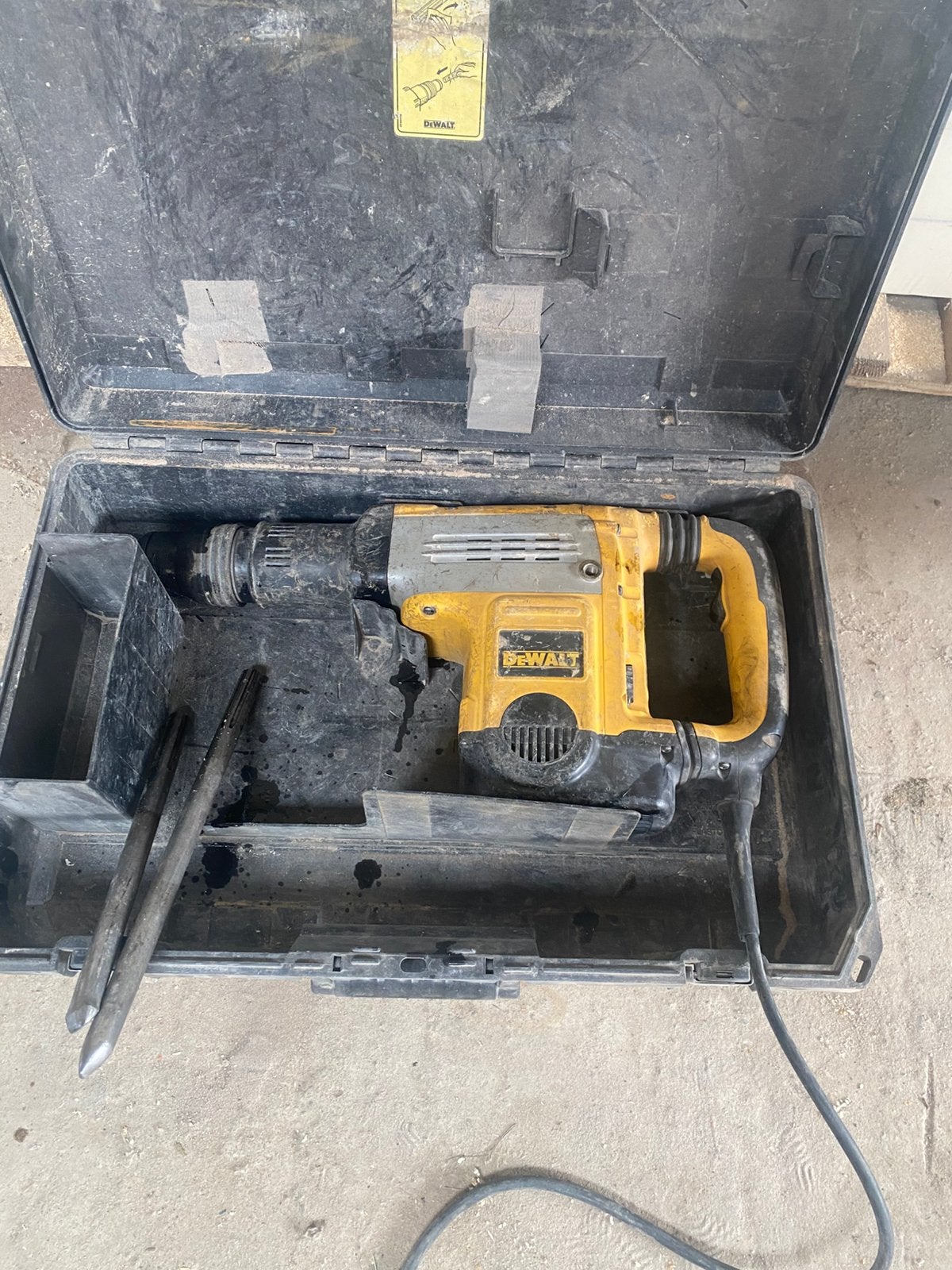 Breekhamer Dewalt, Ophalen, Gebruikt