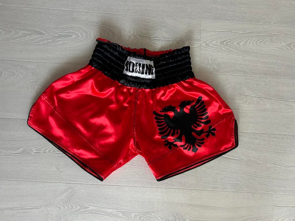 Short muay thai albanais, Sports & Fitness, Sports de combat & Self-défense, Enlèvement, Comme neuf