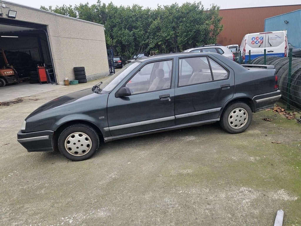 Renault R 19 Chamade TSE 1.4i benzine Oldtimer, Auto's, 4 deurs, Renault, Centrale vergrendeling, Bedrijf
