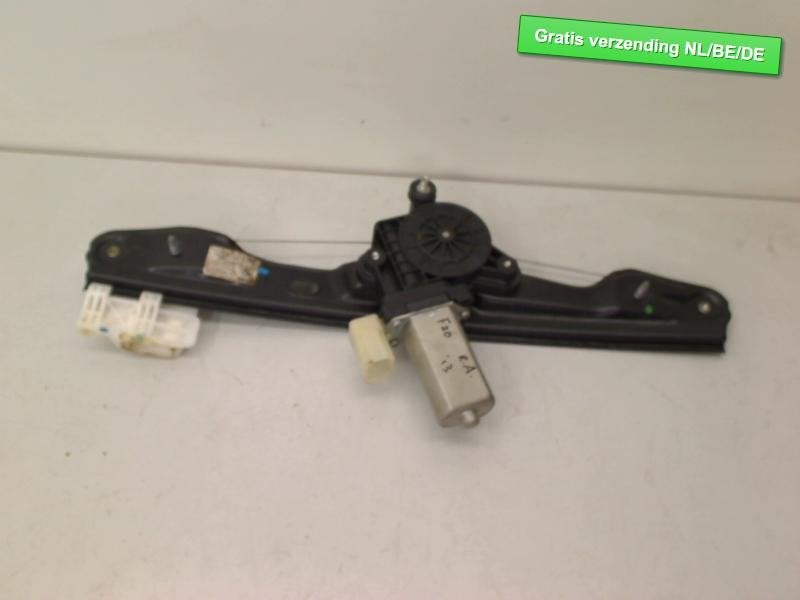 MECANISME DE VITRE ELECTRIQUE ARRIÈRE DROIT 1 serie (F20), Autos : Pièces & Accessoires, Utilisé, Petuelring 130
80809  München, DE