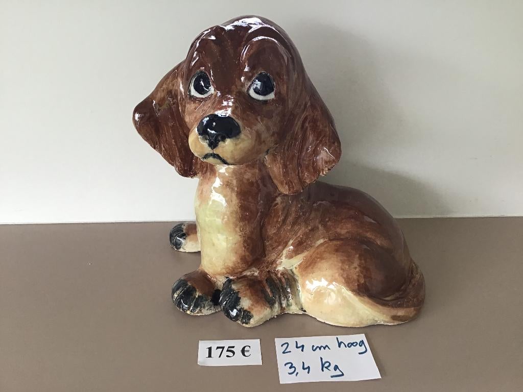 mooi hondje van Tiny in keramiek gemaakt, Enlèvement ou Envoi, Statue