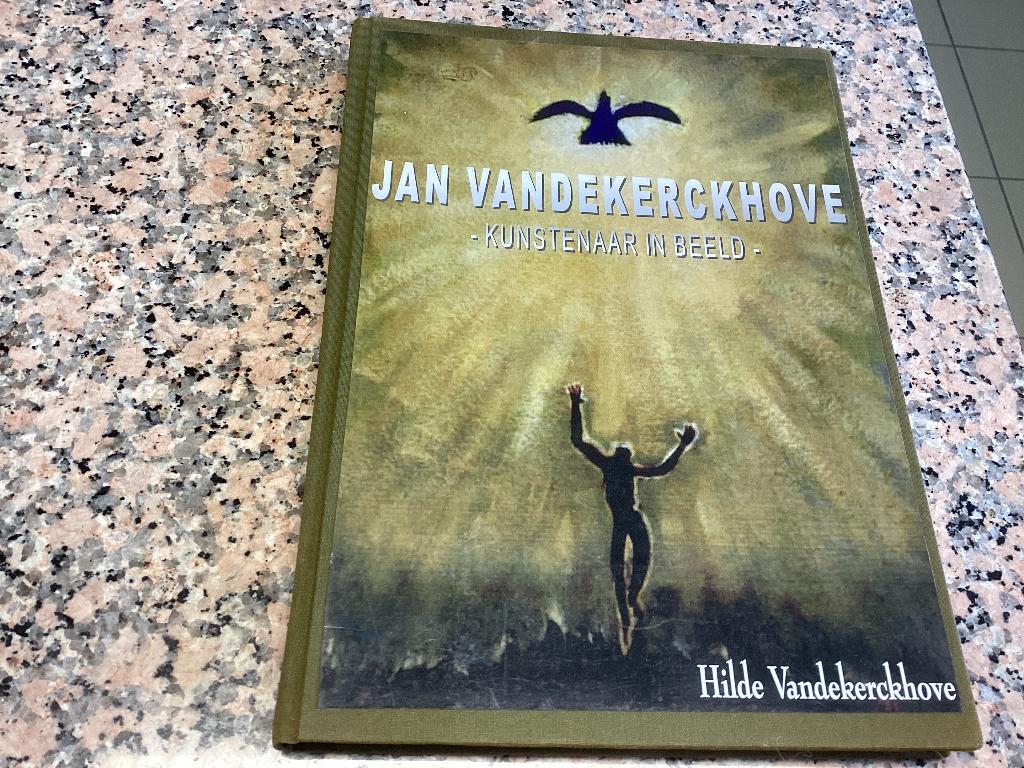 Jan VANDEKERCKHOVE. Kunstenaar in beeld, Boeken, Ophalen of Verzenden, Gelezen