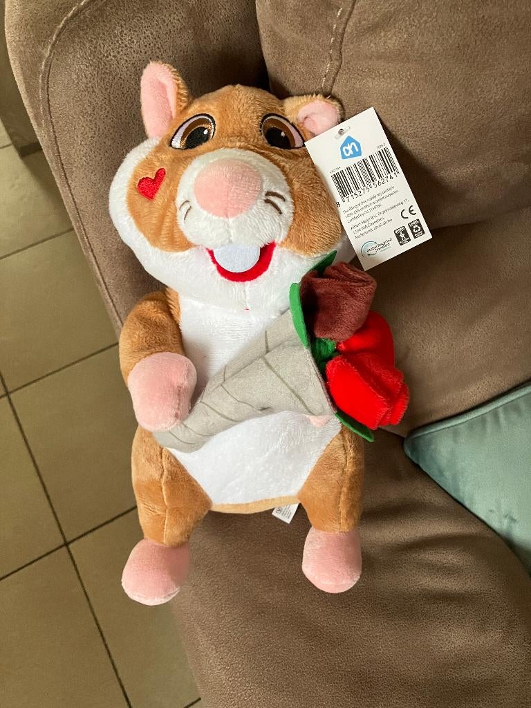 Nieuwe Albert Heijn ( ah ) hamster - Valentijn bos rozen, Kinderen en Baby's, Speelgoed | Knuffels en Pluche, Ophalen of Verzenden