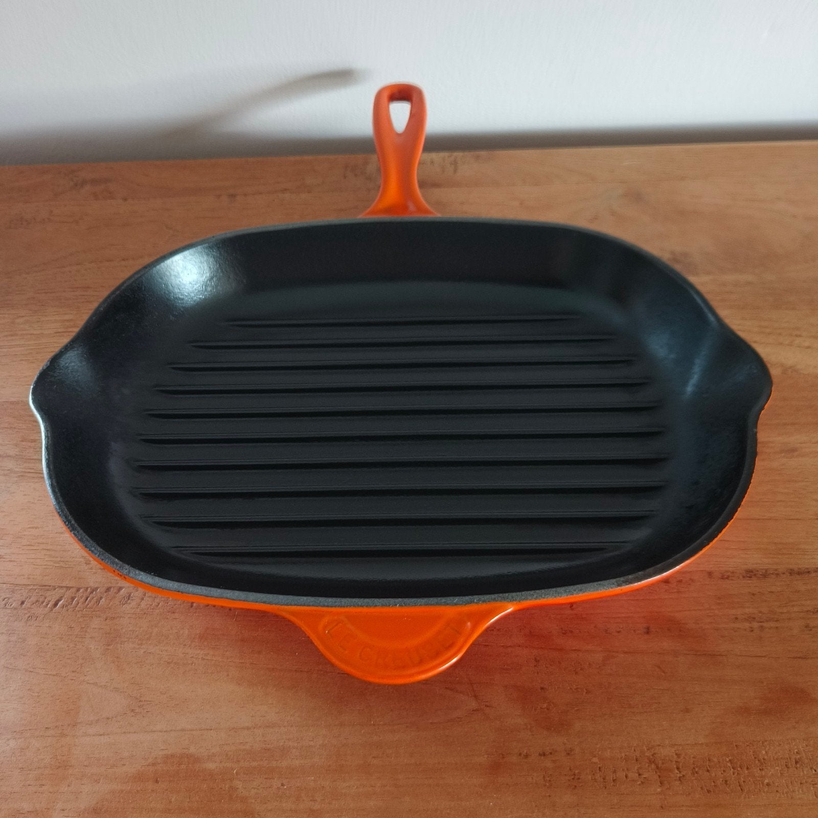 Le Creuset Signature Cast Iron Oval Skillet Grill 32, Huis en Inrichting, Ophalen of Verzenden, Le Creuset