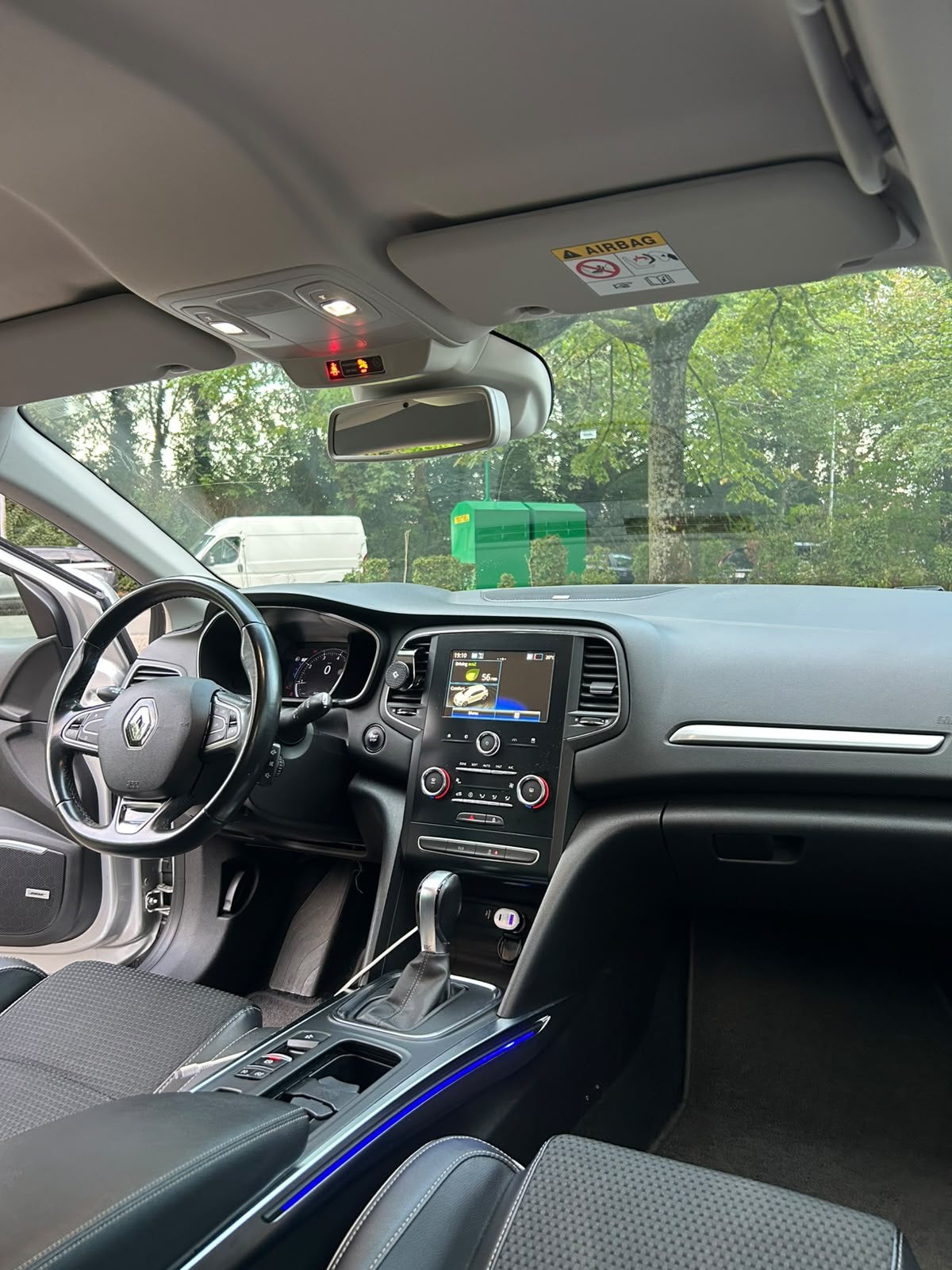 Renault megane automaat, Autos, Achat, Euro 6, Carnet d'entretien, Noir