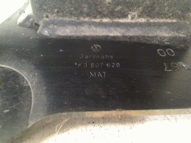 BUMPERBALK ACHTER Volkswagen Golf V (1K1) (1K0807629), Gebruikt, Volkswagen, Volkswagen AG, Kundenbetreuung@volkswagen.de